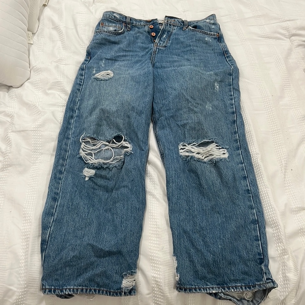Size 28, blue jeans from forever 21